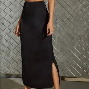 SHEIN Essence Zipper Side Split Hem Straight Satin Skirt